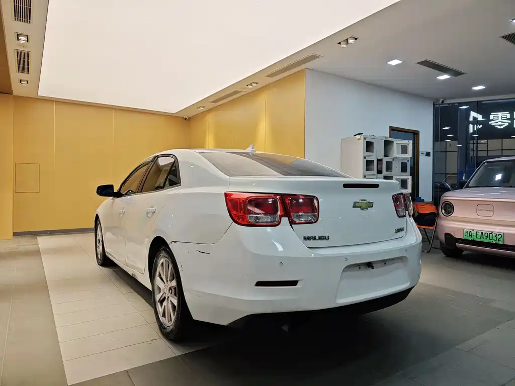 Chevrolet Malibu 2014 — фото 25