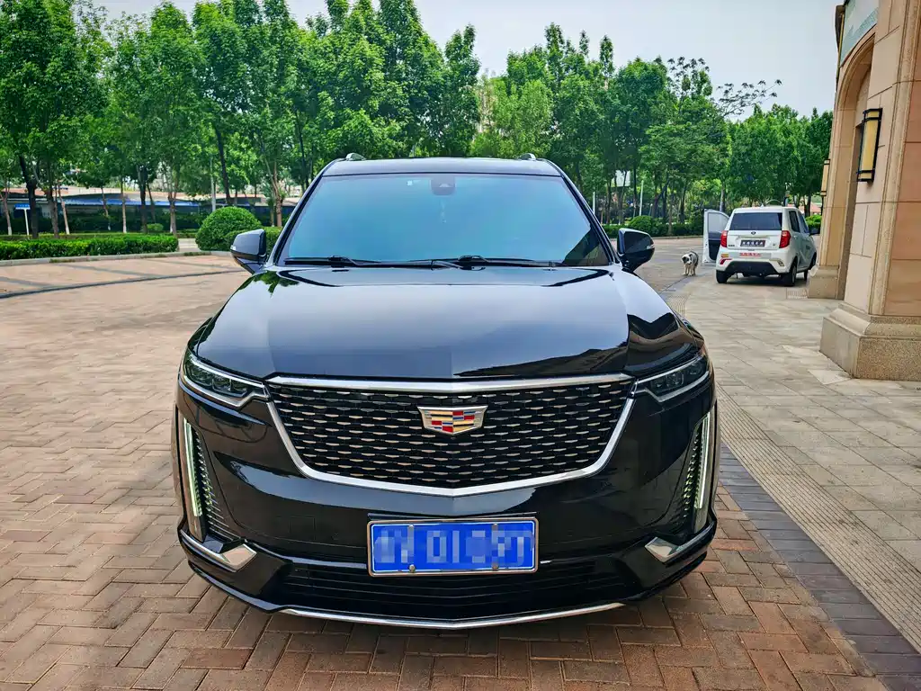 Cadillac XT6 2022 — фото 2