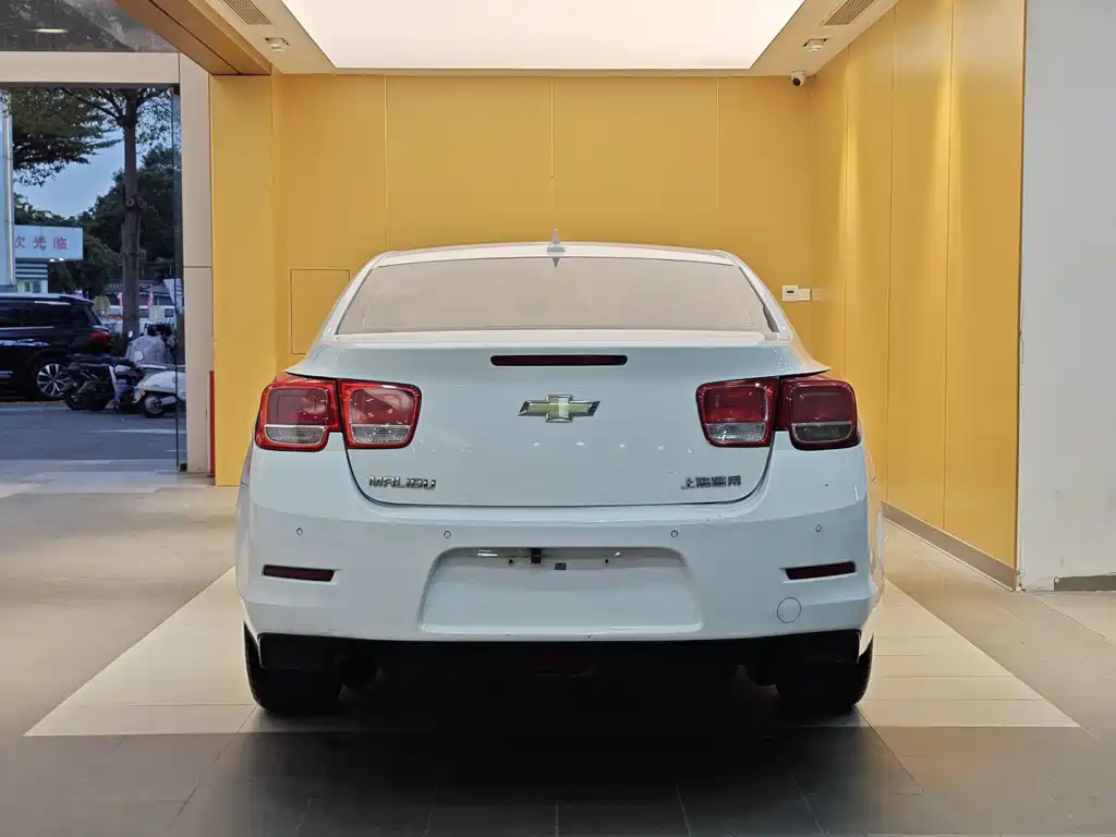 Chevrolet Malibu 2014 — фото 28