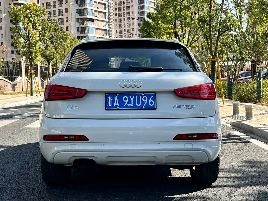 Audi Q3 2013 — фото 6