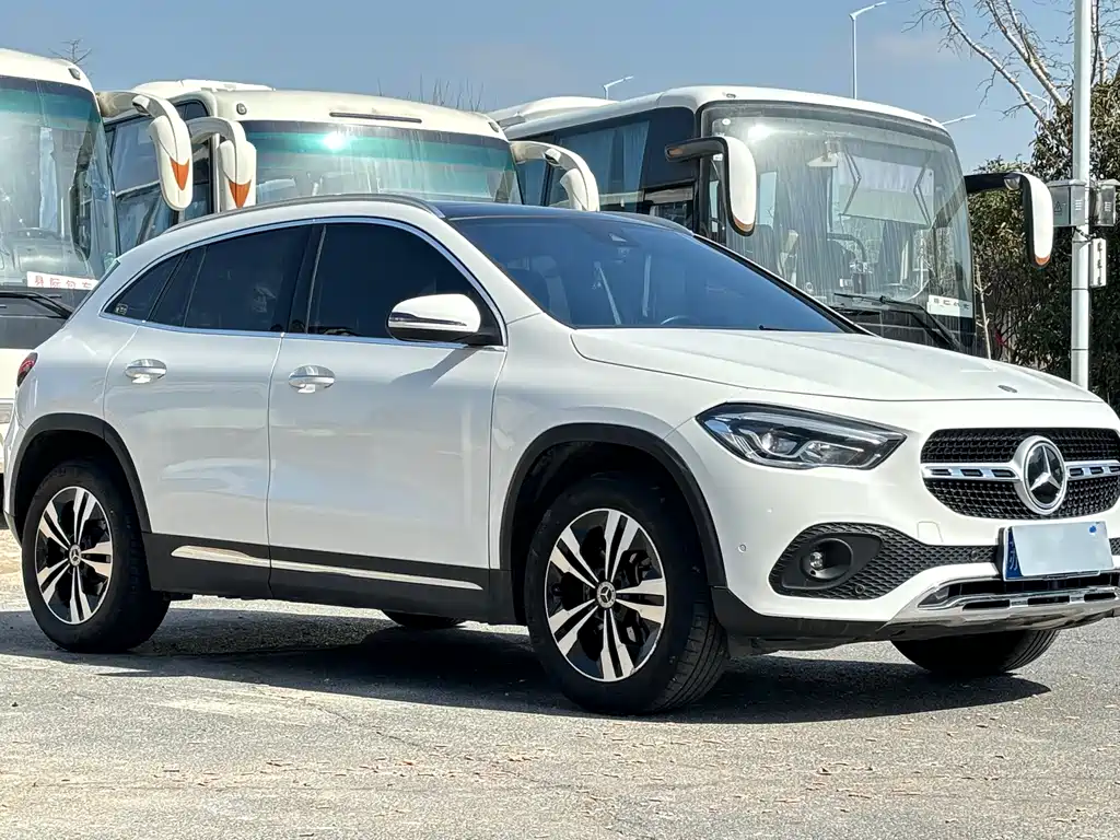 Mercedes-Benz GLA 2023 — фото 6