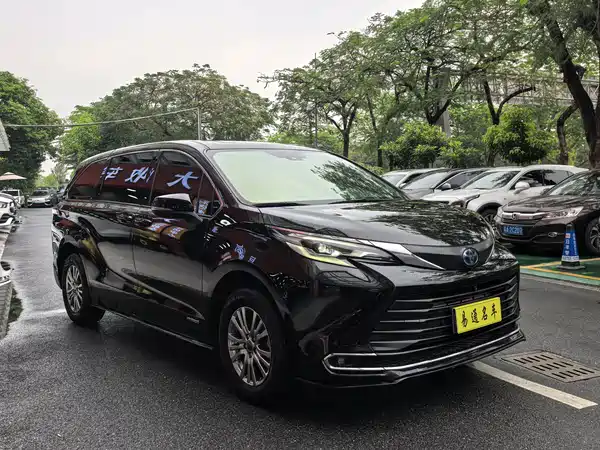 Toyota Sienna 2021