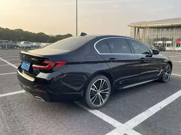 BMW 5 Series 2021