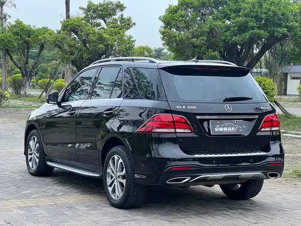 Mercedes-Benz GLE 2018