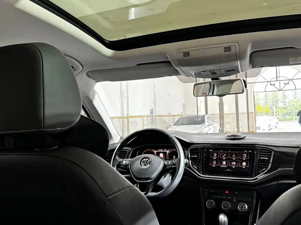 Volkswagen T-Roc 2022 — фото 21