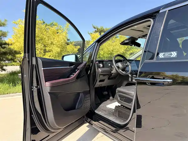 GAC Trumpchi M8 2025