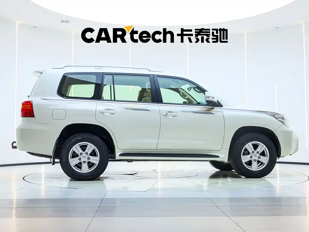 Toyota Land Cruiser 2015 — фото 5