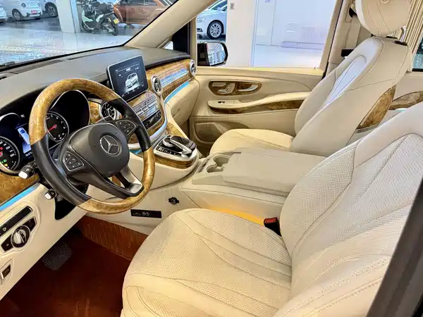 Mercedes-Benz V-Class 2021