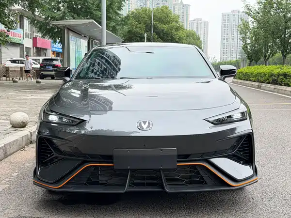 Changan UNI-V 2025
