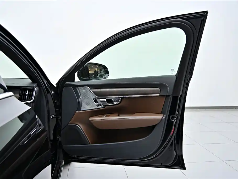 Volvo S90 PHEV 2024 — фото 21