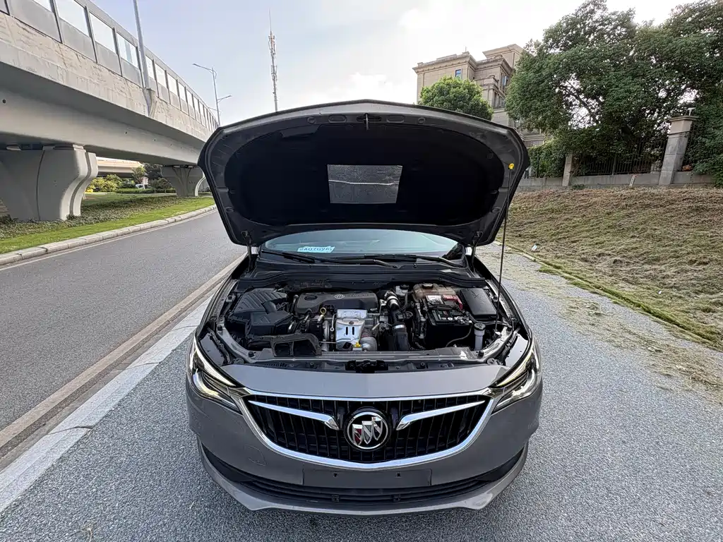 Buick Excelle 2018 — фото 19