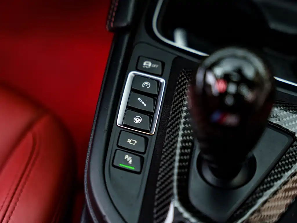 BMW M4 2015 — фото 15