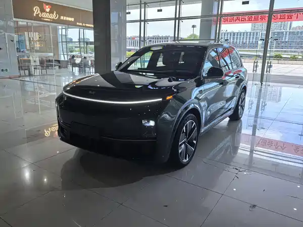 Li Auto L9 2025