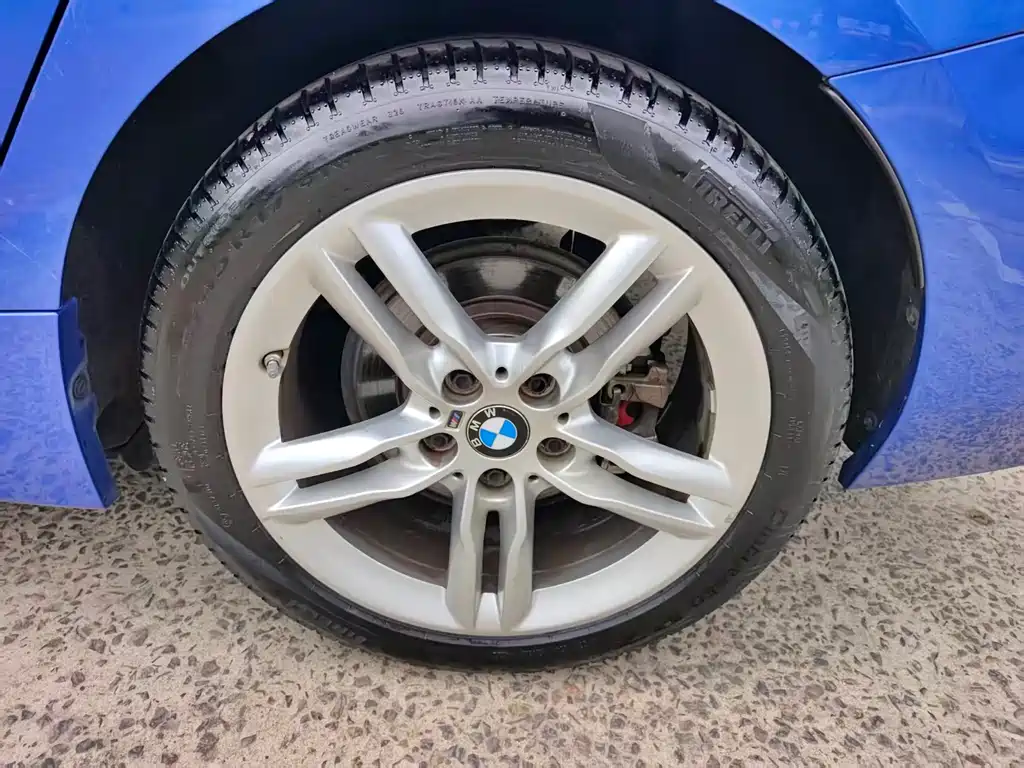 BMW 1 Series 2019 — фото 14