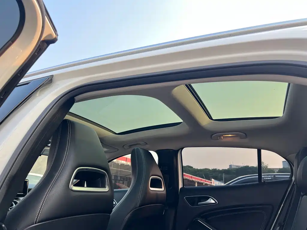 Mercedes-Benz GLA 2016 — фото 12