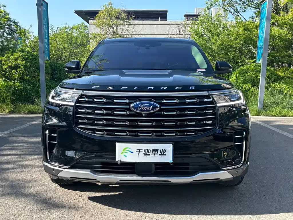 Ford Explorer 2023 — фото 2