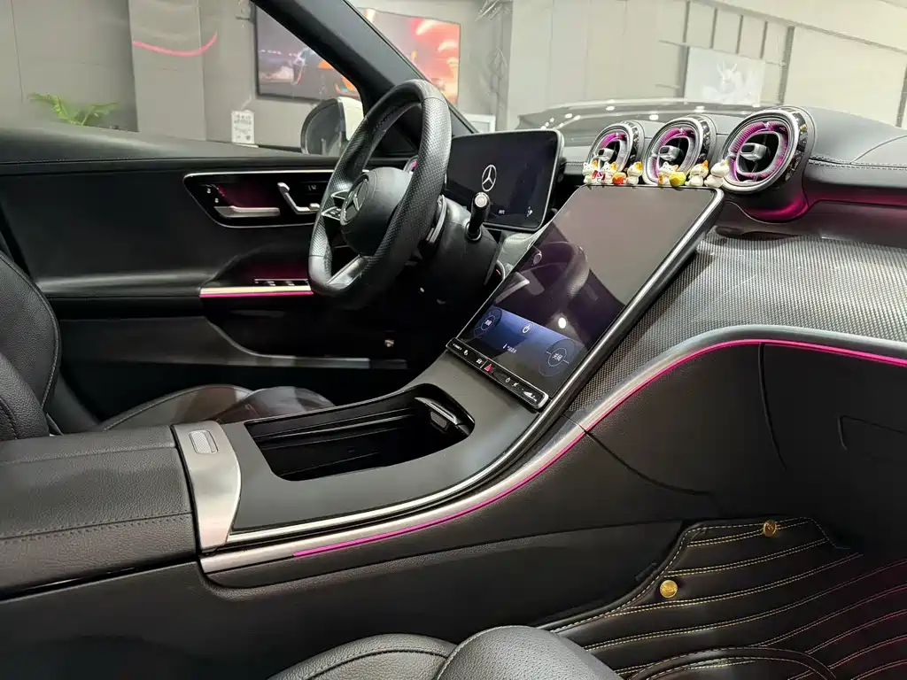 Mercedes-Benz C-Class 2023 — фото 6
