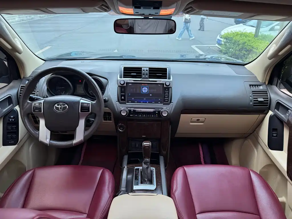 Toyota Prado 2015 — фото 8