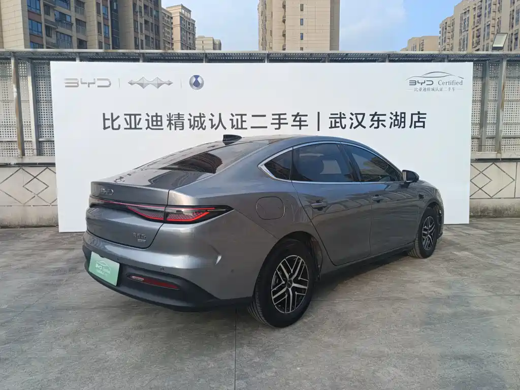 BYD Seal 05 DM-i 2025 — фото 18