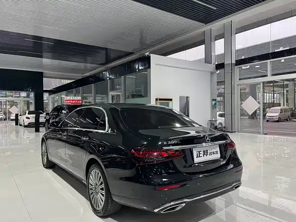 Mercedes-Benz E-Class 2023