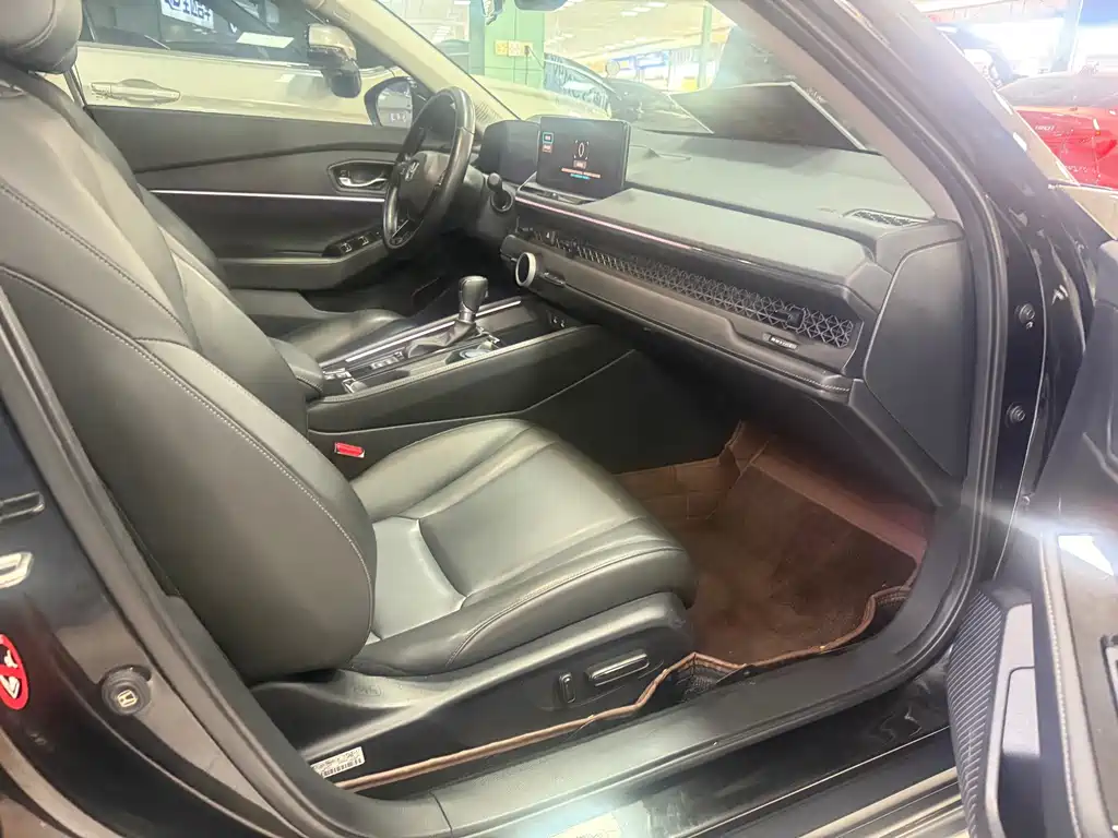 Honda Accord 2024 — фото 10