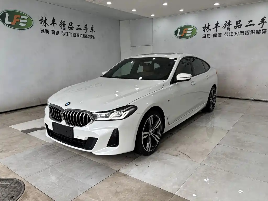 BMW 6 Series GT 2024 — фото 1