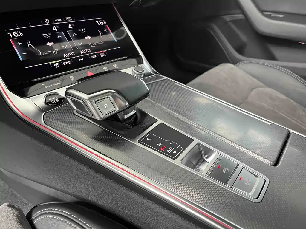 Audi A6L 2024 — фото 22