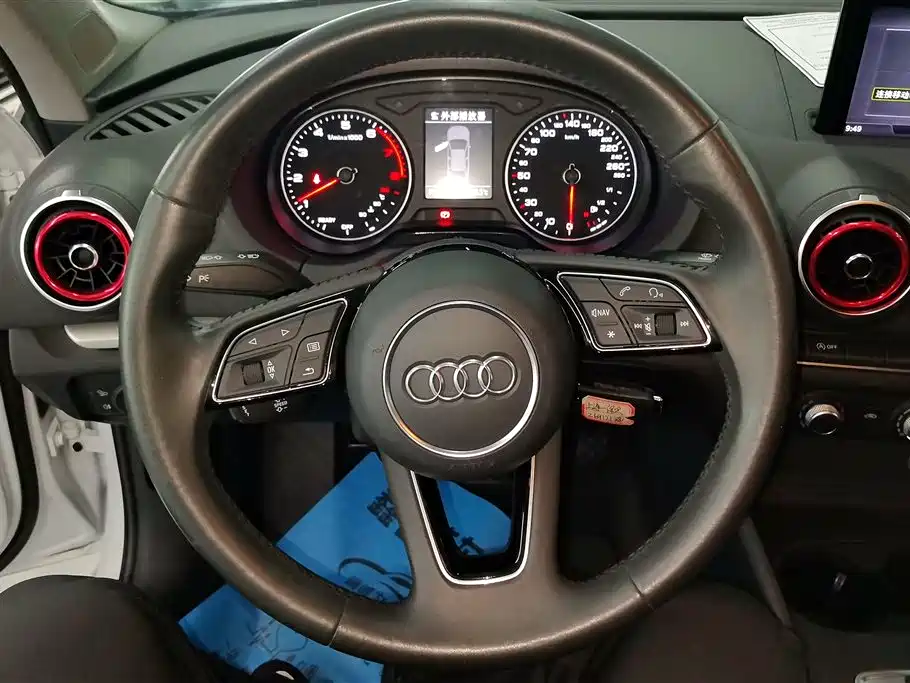 Audi A3 2021 — фото 15