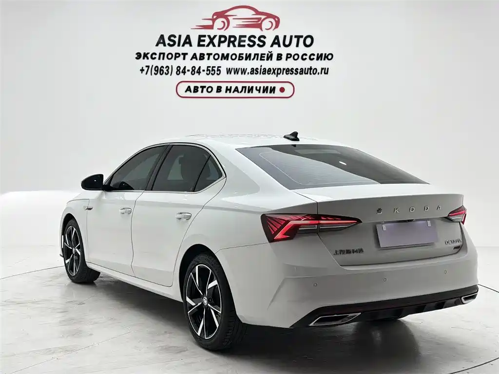 Skoda Octavia 2024 — фото 4