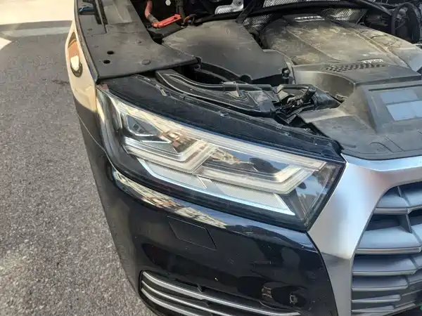 Audi Q5L 2020