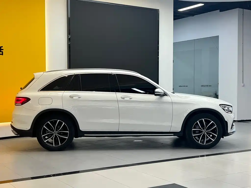 Mercedes-Benz GLC 2021