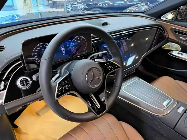 Mercedes-Benz E-Class 2025