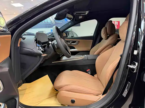 Mercedes-Benz E-Class 2025