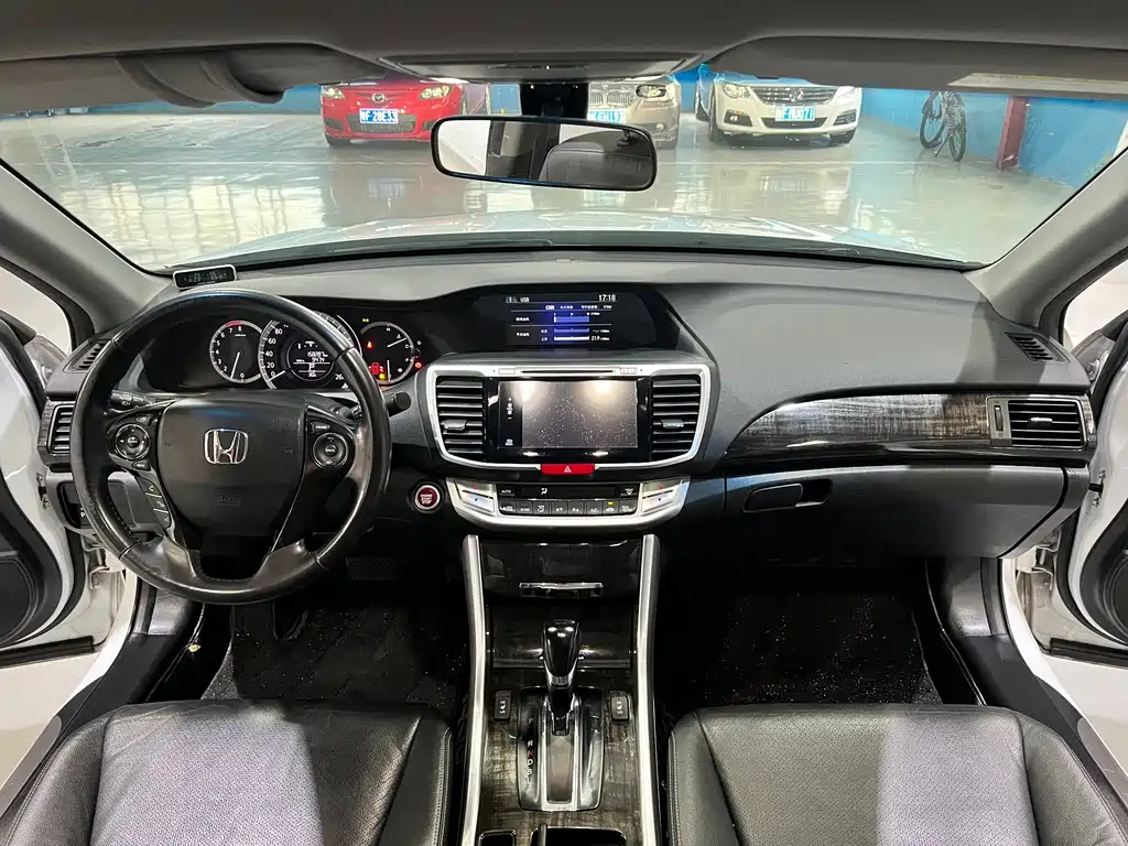 Honda Accord 2015 — фото 5
