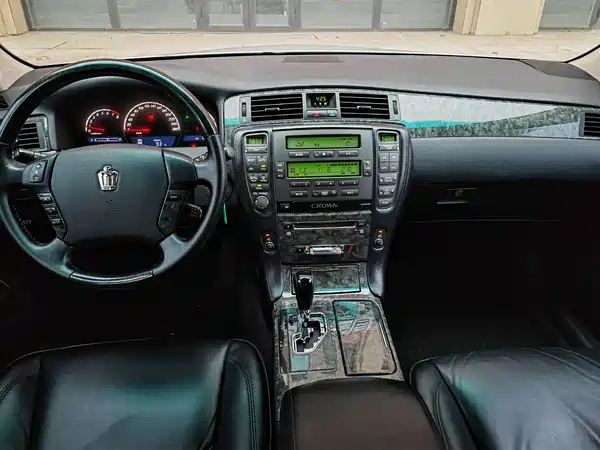 Toyota Crown 2006