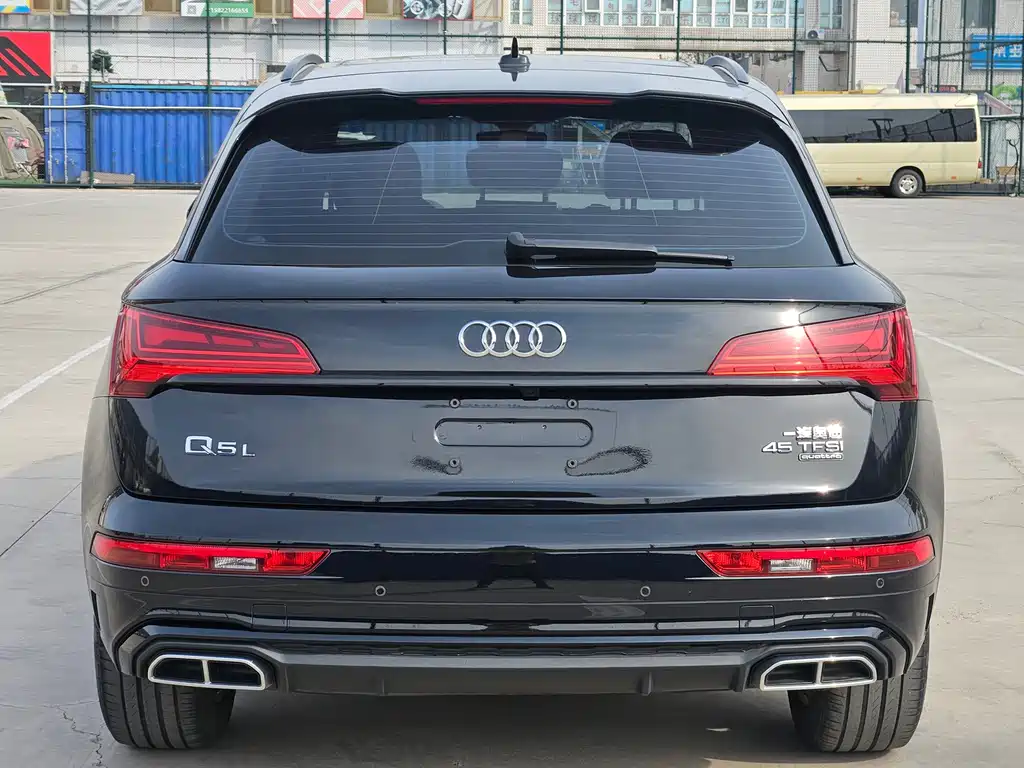 Audi Q5L 2023 — фото 5