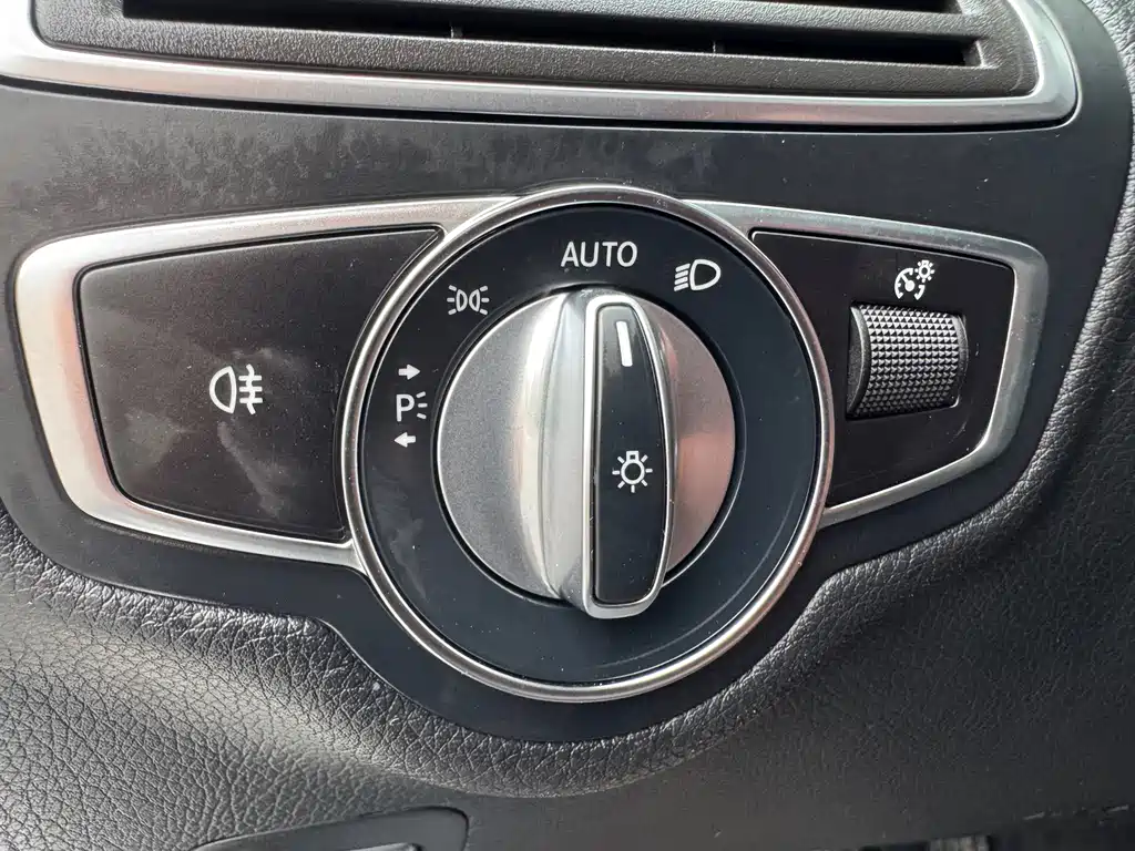 Mercedes-Benz C-Class 2020 — фото 14