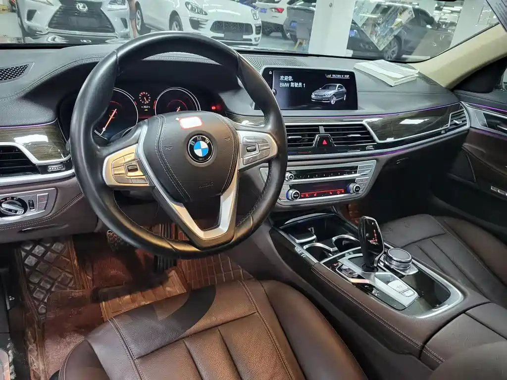 BMW 7 Series 2017 — фото 4