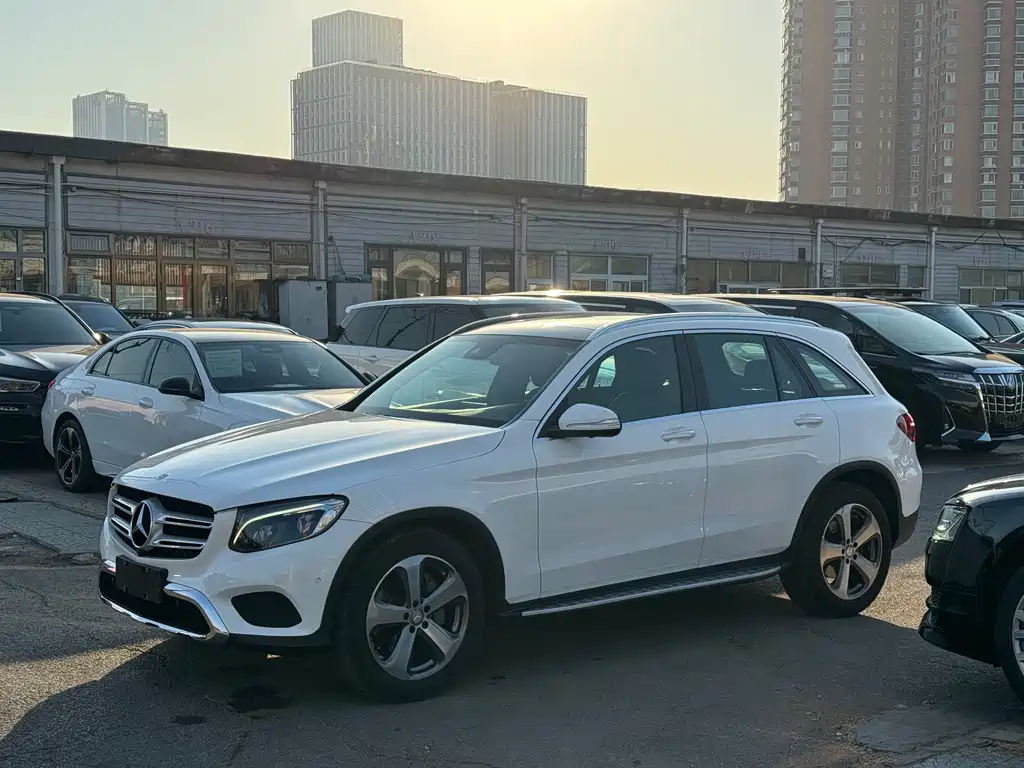 Mercedes-Benz GLC 2016 — фото 1
