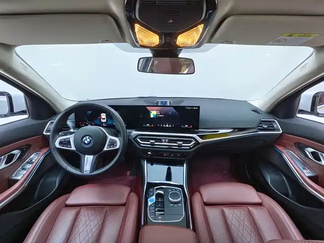 BMW i3 2024