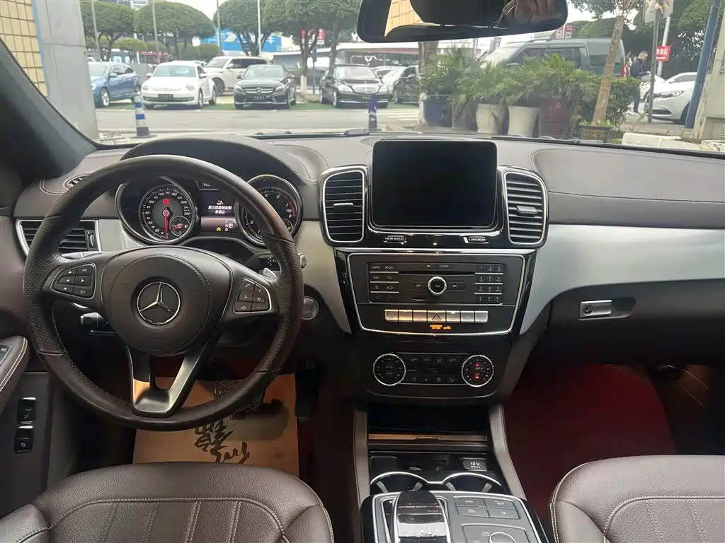 Mercedes-Benz GLS 2019 — фото 11
