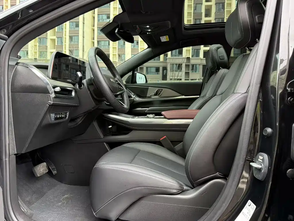 Cadillac XT5 2025