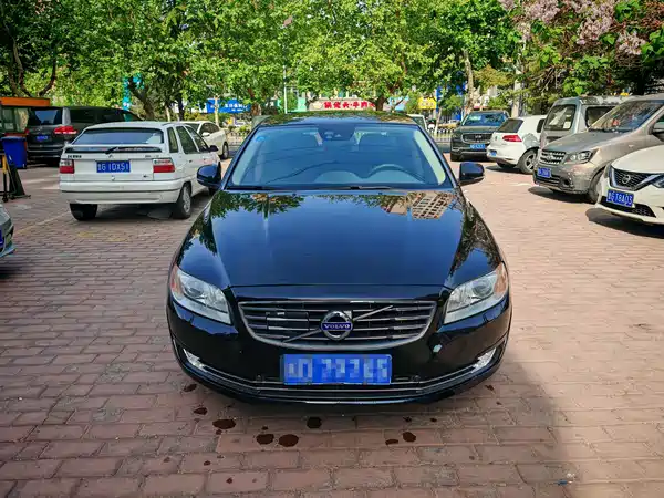 Volvo S80L 2015