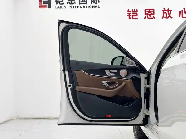 Mercedes-Benz E-Class 2018