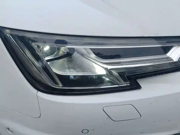 Audi A4L 2019
