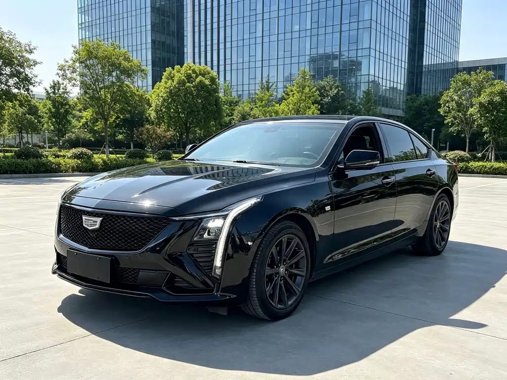 Cadillac CT5 2026 — фото 1