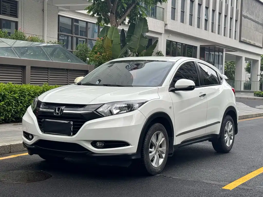 Honda Vezel 2016