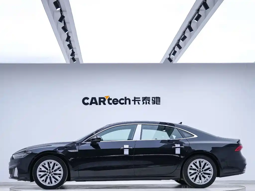 Audi A7L 2024 — фото 2