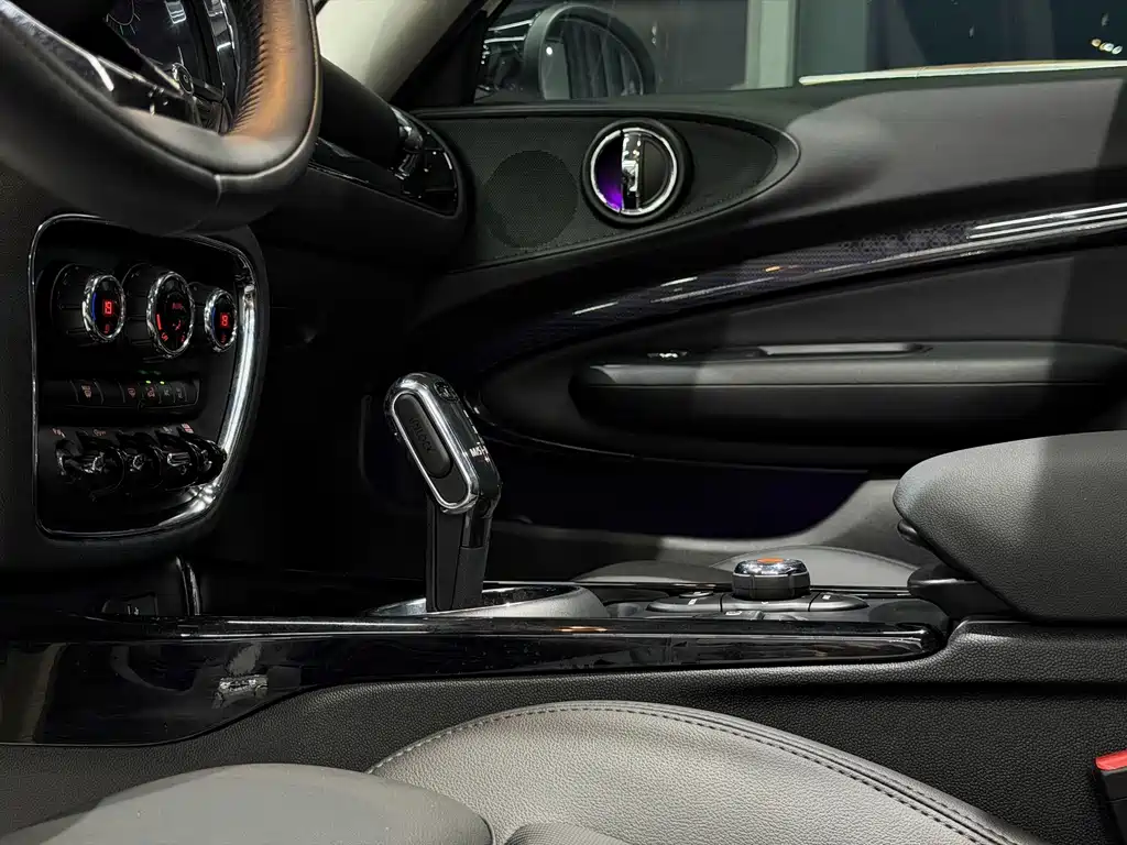 MINI Clubman 2020 — фото 13
