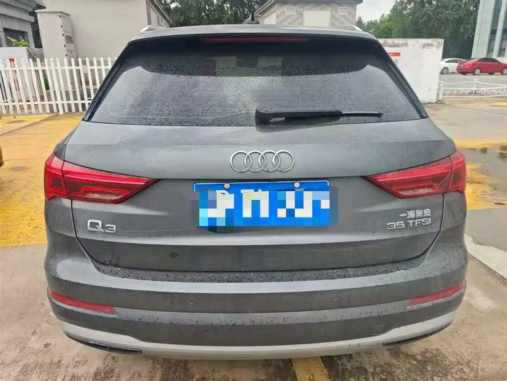 Audi Q3 2022 — фото 12